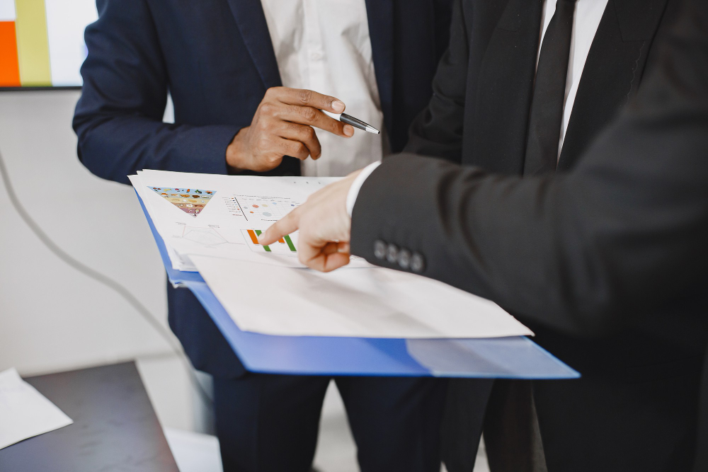 The Hidden Risks Of Overvaluation — How Government Approved Valuers In Delhi Protect Your Business